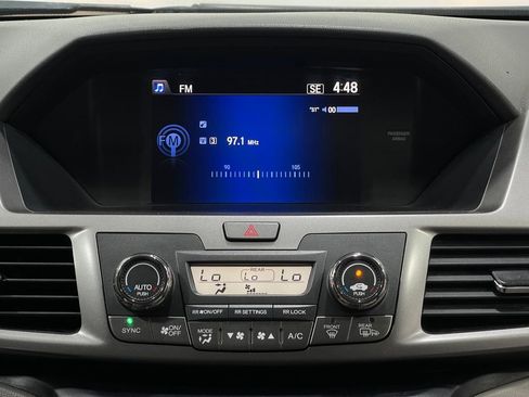 Used 2017 Honda Odyssey EX image 23