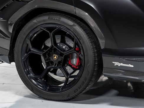 Used 2023 Lamborghini Urus Performante AWD/4WD image 57