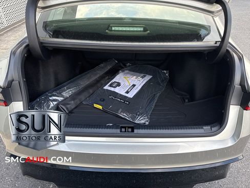 Used 2022 Lexus IS 350 F Sport image 12