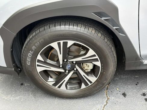 Used 2024 Subaru Crosstrek 2.0i Premium AWD/4WD image 12