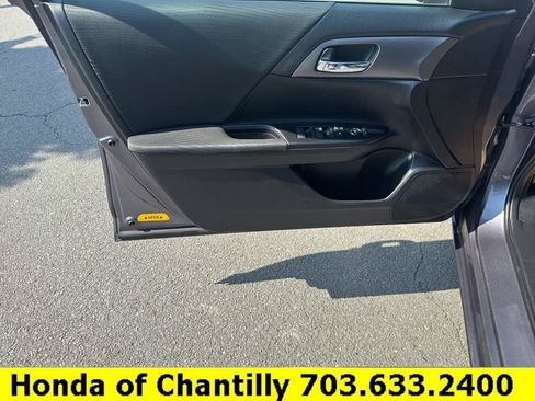 Used 2015 Honda Accord LX image 21