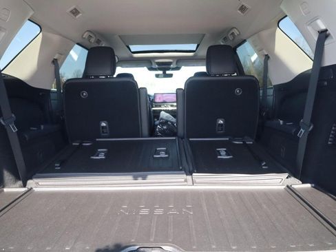 New 2026 Nissan Pathfinder Platinum image 25