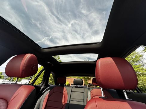 Certified 2022 Mercedes-Benz GLC 300 image 34