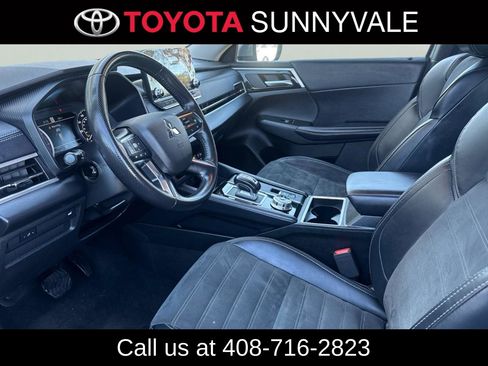 Used 2024 Mitsubishi Outlander SE image 14