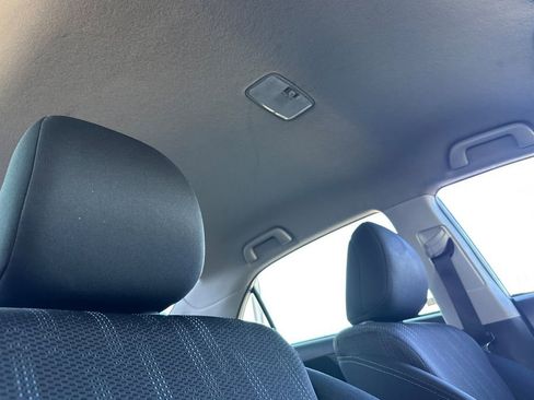 Used 2012 Toyota Corolla S image 15