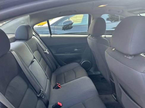 Used 2015 Chevrolet Cruze LT w/ Sun And Sound Package FWD image 12