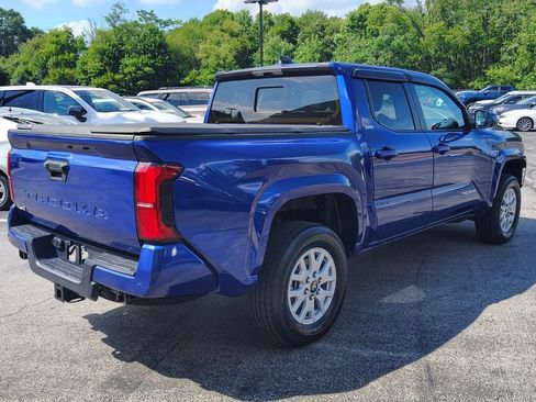 Certified 2024 Toyota Tacoma SR5 AWD/4WD image 6