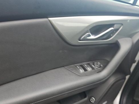 Used 2019 Chevrolet Blazer LT w/ Sun and Wheels Package FWD image 10