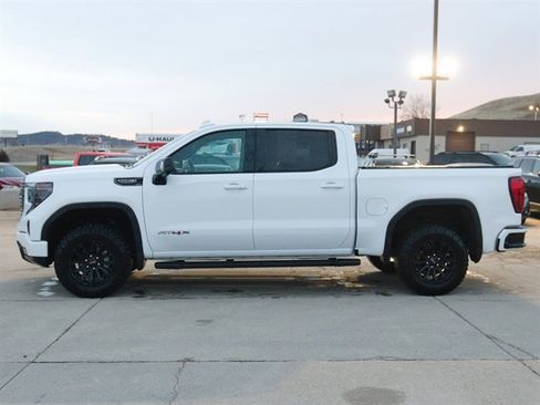 Used 2023 GMC Sierra 1500 AT4X image 3
