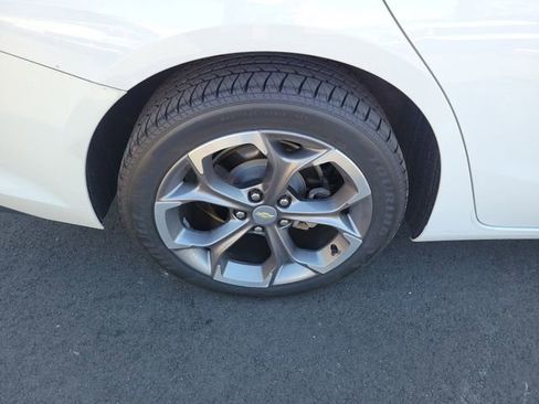 Used 2021 Chevrolet Malibu LT FWD image 7