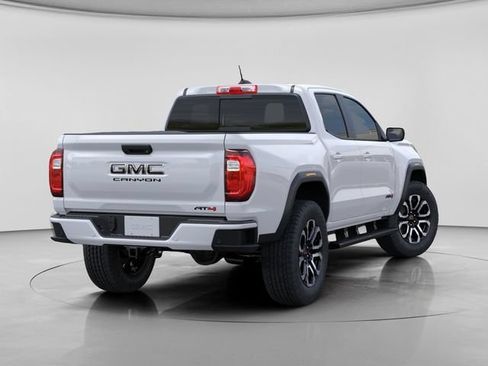 New 2026 GMC Canyon AT4 w/ AT4 Premium Package AWD/4WD image 4