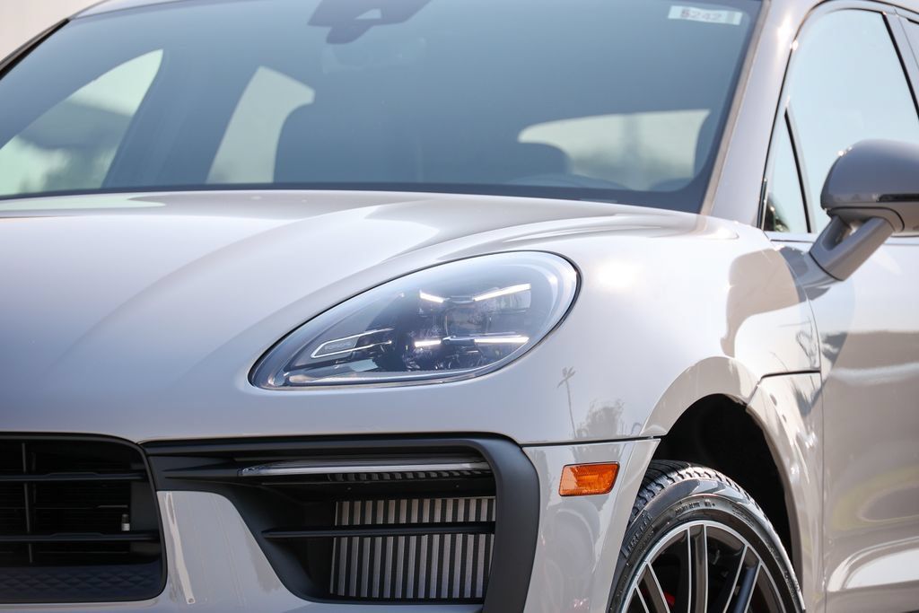 New 2026 Porsche Macan S AWD/4WD image 14