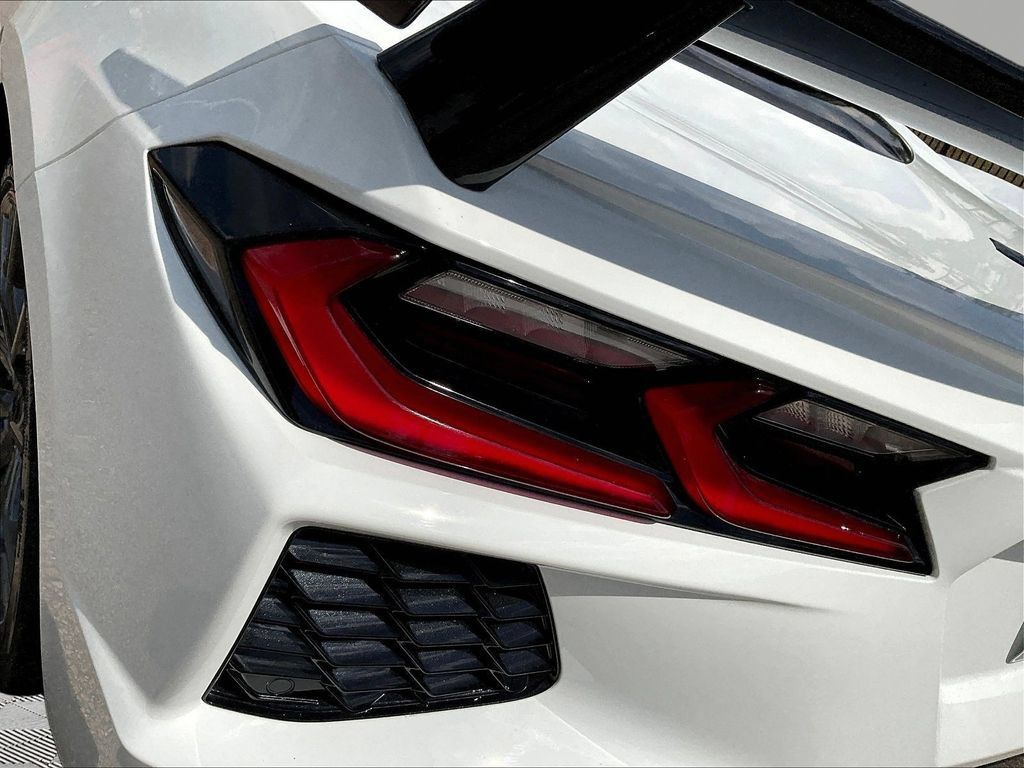 Used 2023 Chevrolet Corvette Stingray Premium Cpe w/ Z51 Performance Package RWD image 25