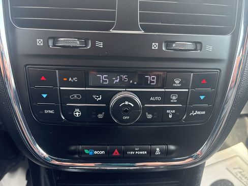 Used 2015 Dodge Grand Caravan R/T w/ Driver Convenience Group image 30