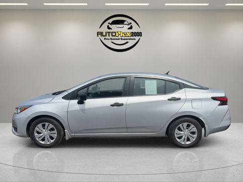 Used 2024 Nissan Versa S w/ Trunk Package FWD image 4