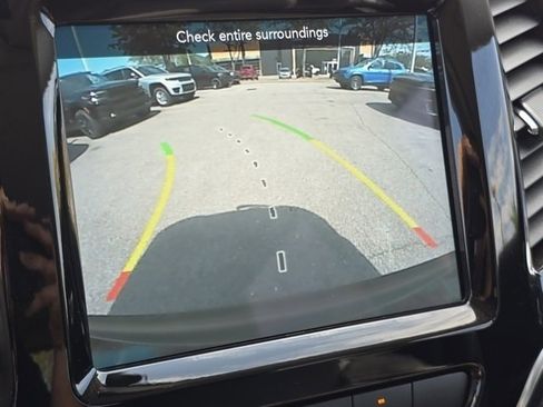 Used 2022 Jeep Cherokee Limited image 6