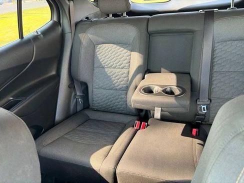 Used 2020 Chevrolet Equinox LT w/ Driver Convenience Package FWD image 30