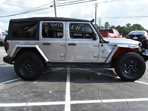Used 2018 Jeep Wrangler Unlimited Sport AWD/4WD image 5
