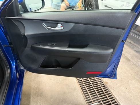 Used 2019 Kia Forte LXS FWD image 29