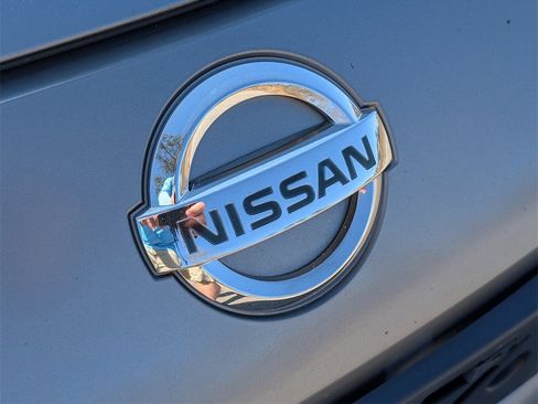 Used 2009 Nissan 370Z Touring image 10