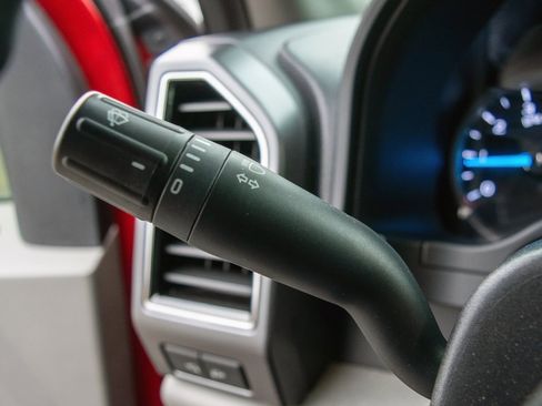 Used 2019 Ford F250 XLT w/ XLT Premium Package image 18