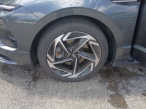 Used 2024 Hyundai Sonata SEL w/ Convenience Package FWD image 10