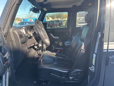 Used 2017 Jeep Wrangler Unlimited Sahara w/ Quick Order Package 24E Chief image 14