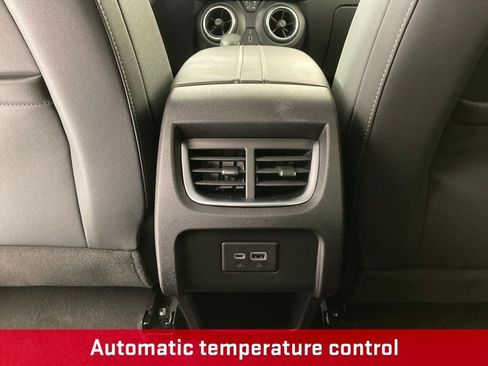 Used 2024 Chevrolet Blazer LT image 17