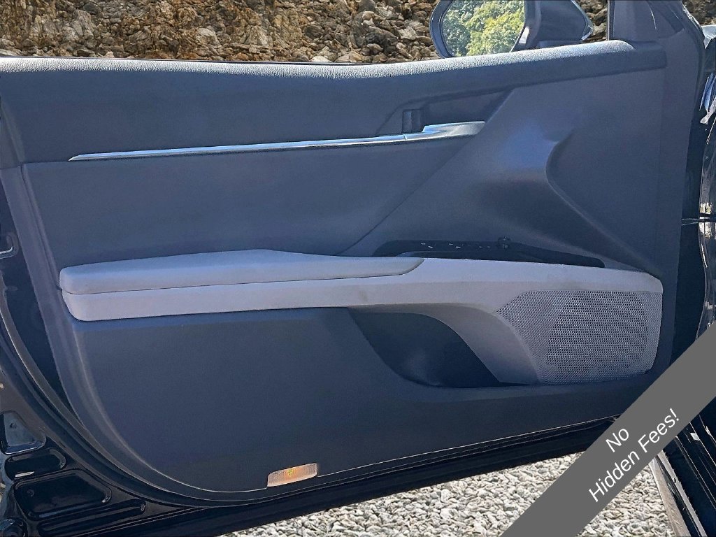 Used 2018 Toyota Camry SE w/ Protection Package (Q2) FWD image 20
