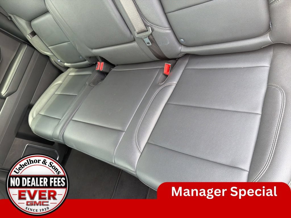 Used 2025 GMC Sierra 1500 SLT AWD/4WD image 17