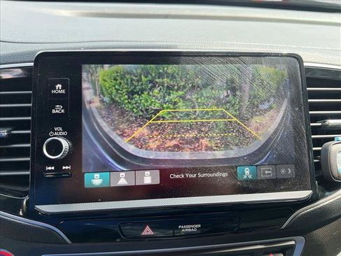 Used 2025 Honda Ridgeline TrailSport image 14
