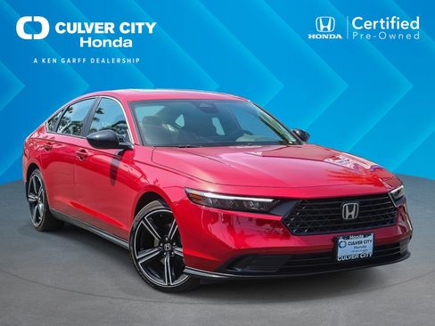 Used 2025 Honda Accord Sport image 1