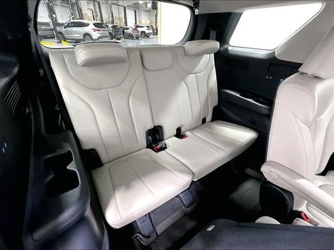 Used 2022 Hyundai Palisade SEL w/ Premium Package FWD image 34