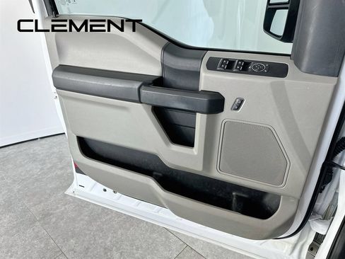 Used 2022 Ford F250 XL w/ Power Equipment Group AWD/4WD image 24