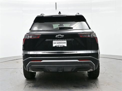 Used 2026 Chevrolet Equinox ACTIV w/ Convenience Package III image 6