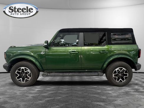 Used 2023 Ford Bronco Outer Banks AWD/4WD image 2