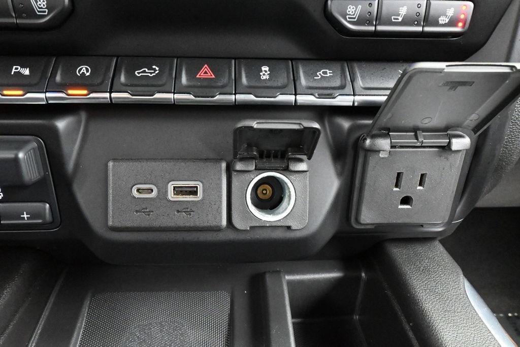 Used 2021 Chevrolet Silverado 1500 High Country AWD/4WD image 31