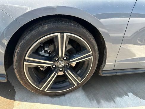 Used 2024 Honda Accord Sport image 2
