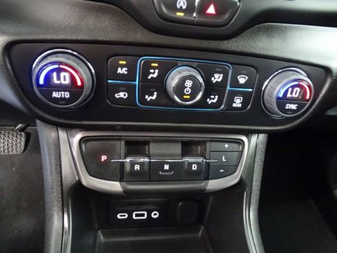 Used 2023 GMC Terrain AT4 w/ Infotainment Package II AWD/4WD image 12