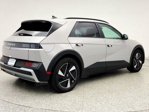 Used 2025 Hyundai Ioniq 5 SEL image 5