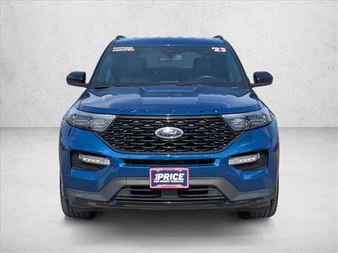 Used 2023 Ford Explorer ST-Line w/ Class IV Trailer Tow Package image 2