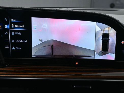 Used 2023 Cadillac Escalade ESV Premium Luxury image 29