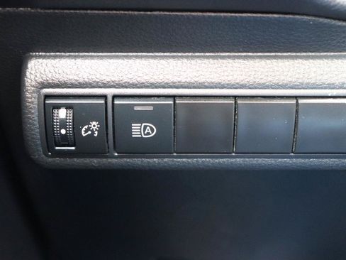 Used 2024 Toyota Corolla LE FWD image 38