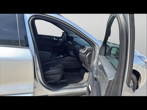 Used 2024 Ford Escape ST-Line w/ Equipment Group 301A image 21