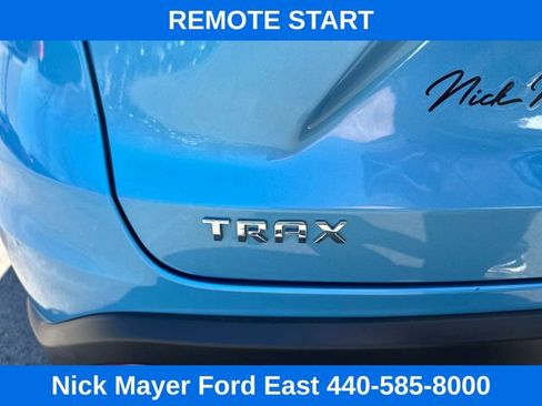Used 2025 Chevrolet Trax LT FWD image 22