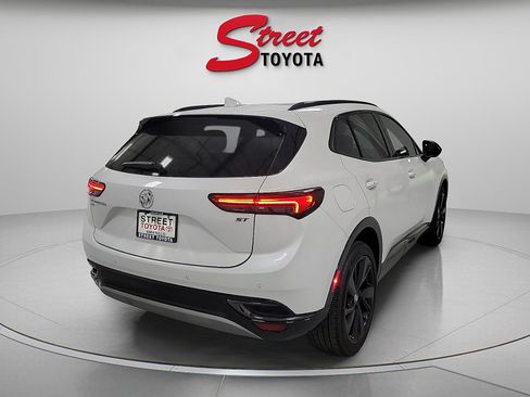 Used 2023 Buick Envision Essence w/ Sport Touring Package AWD/4WD image 4