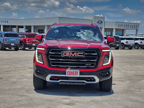 Used 2025 GMC Yukon XL AT4 Ultimate w/ LPO, Floor Liner Package AWD/4WD image 2