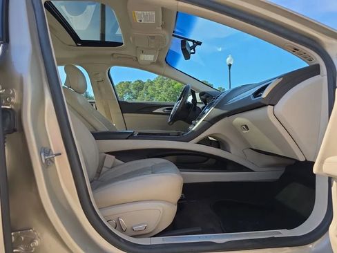 Used 2017 Lincoln MKZ Reserve FWD image 46