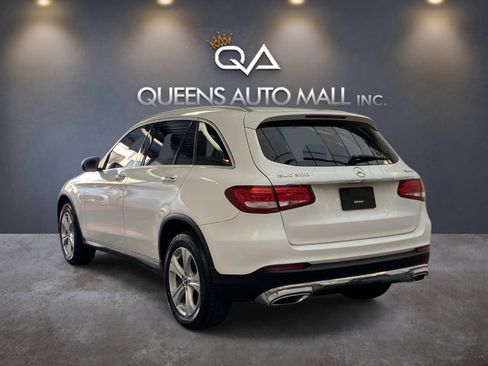 Used 2018 Mercedes-Benz GLC 300 4MATIC image 4