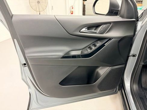Used 2026 Chevrolet Equinox LT FWD image 20